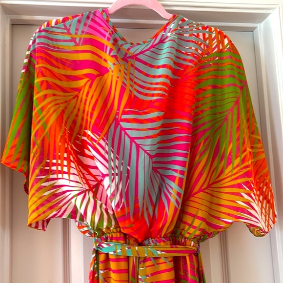 WHITE BIRCH BOUTIQUE ROMPER FLIRTY TROPICAL LOOSE FITTING TOP ELASTIC WAIST L - Picture 9 of 15